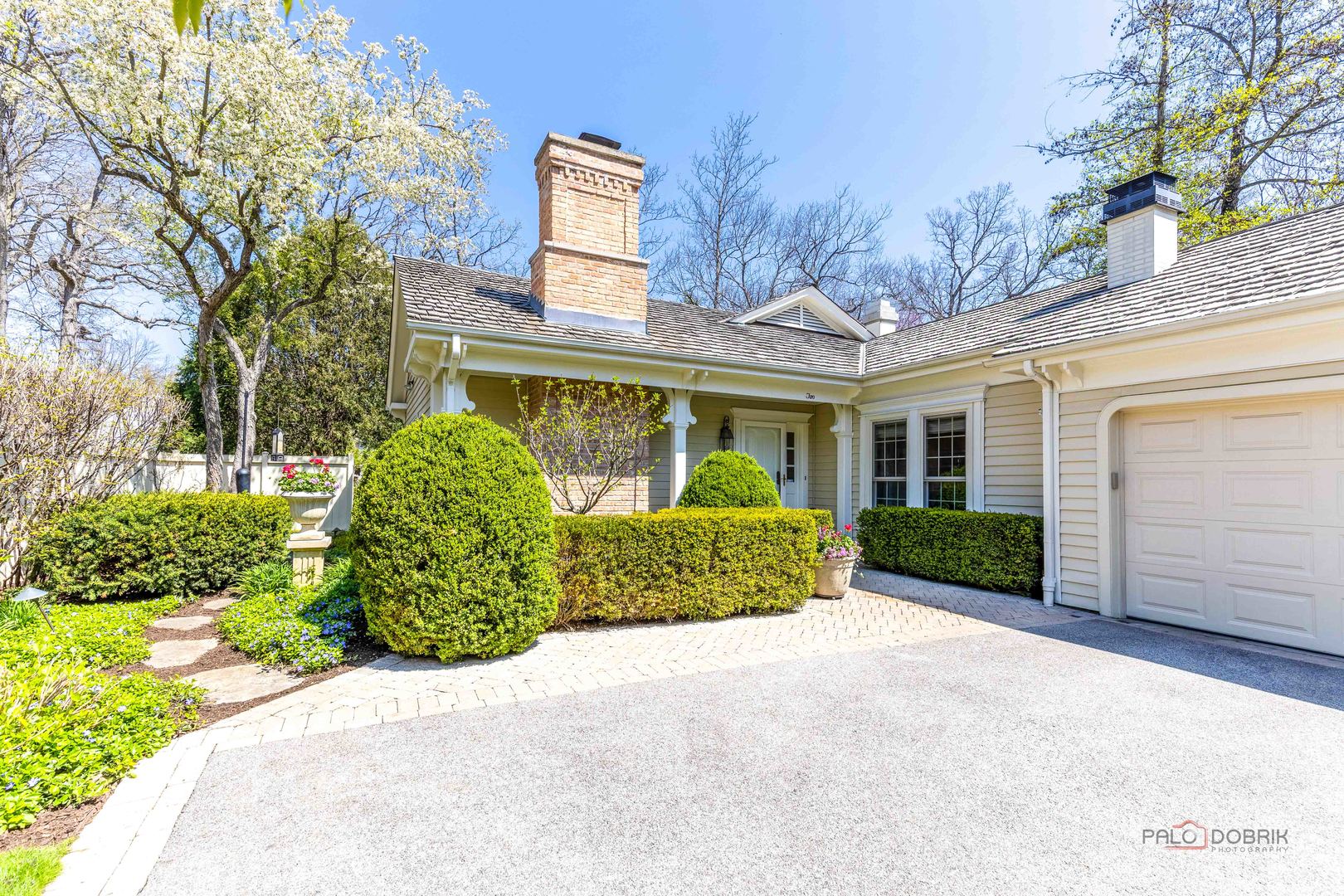 2 Court of Fox River Valley