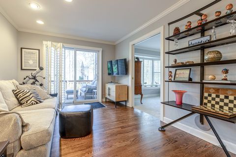 Tiny photo for 2 Court of Fox River Valley, Lincolnshire, IL 60069 (MLS # 12625747)