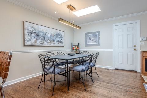 Tiny photo for 2 Court of Fox River Valley, Lincolnshire, IL 60069 (MLS # 12625747)