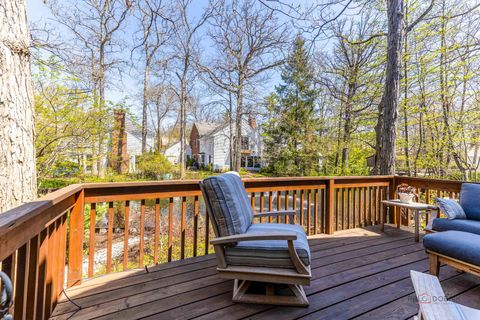 Tiny photo for 2 Court of Fox River Valley, Lincolnshire, IL 60069 (MLS # 12625747)