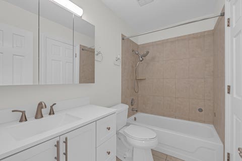 Tiny photo for 608 Inverrary Lane #608, Deerfield, IL 60015 (MLS # 12708717)