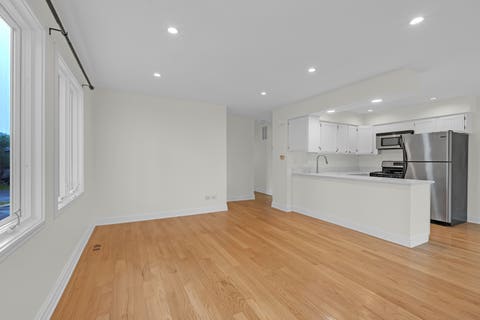 Tiny photo for 608 Inverrary Lane #608, Deerfield, IL 60015 (MLS # 12708717)