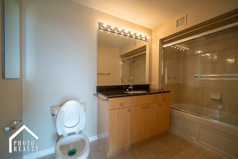 Tiny photo for 1640 Maple Avenue #1208, Evanston, IL 60201 (MLS # 12764639)
