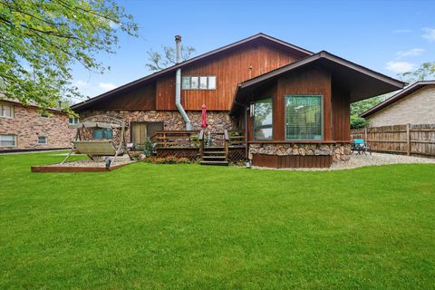 Tiny photo for 10221 S Eleanor Avenue, Palos Hills, IL 60465 (MLS # 12533923)