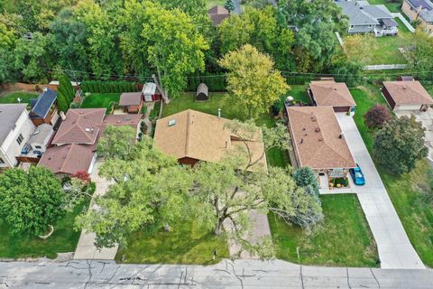 Tiny photo for 10221 S Eleanor Avenue, Palos Hills, IL 60465 (MLS # 12533923)