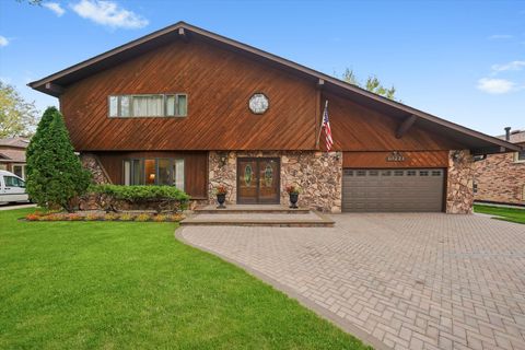 Tiny photo for 10221 S Eleanor Avenue, Palos Hills, IL 60465 (MLS # 12533923)