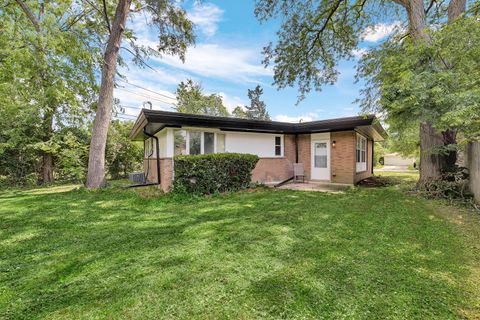 Tiny photo for 18548 Lyn Court, Homewood, IL 60430 (MLS # 12517293)