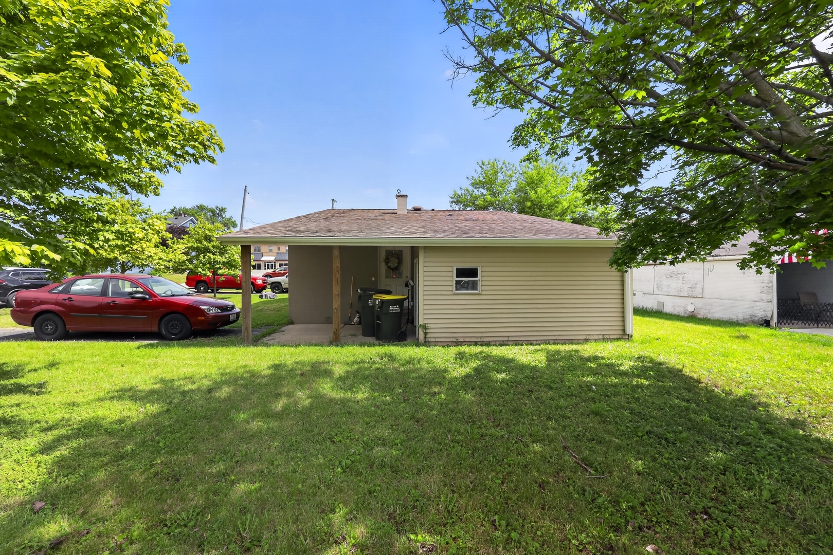 110 W Valley View Drive