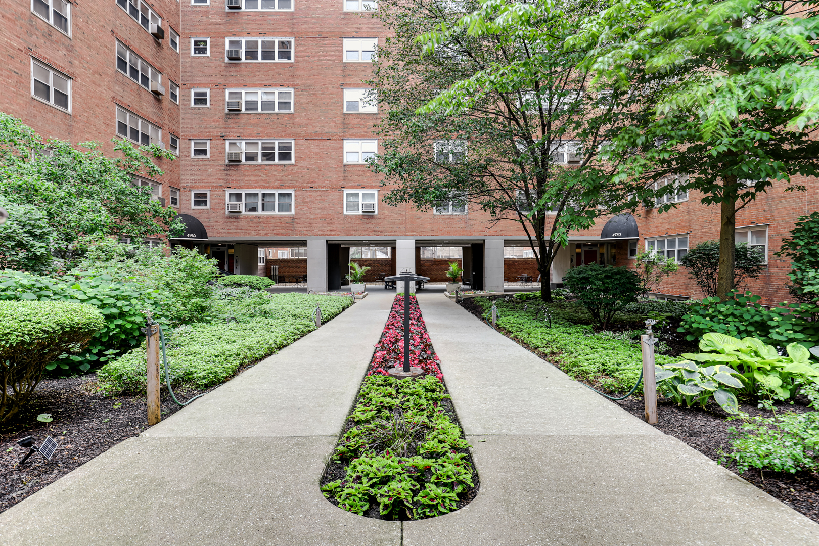 4970 N Marine Drive 822
