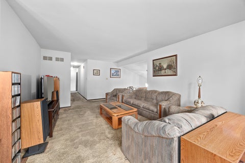 Tiny photo for 661 Banbury Way, Bolingbrook, IL 60440 (MLS # 12748393)