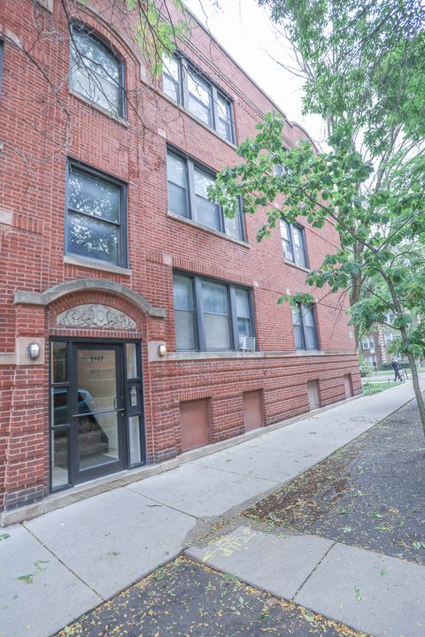 1358 W carmen Avenue 1 Chicago IL 60640