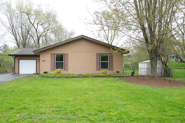 Photo 1 of 33 — 2823 Sun Valley Drive, Cary, IL 60013