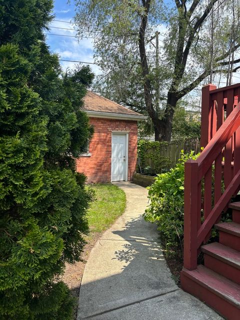Tiny photo for 5401 S Maryland Avenue, Chicago, IL 60615 (MLS # 12640827)