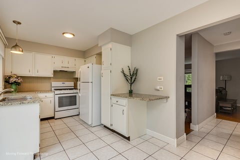 Tiny photo for 2141 Greystone Place, Hoffman Estates, IL 60169 (MLS # 12755345)
