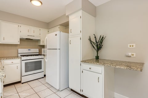 Tiny photo for 2141 Greystone Place, Hoffman Estates, IL 60169 (MLS # 12755345)
