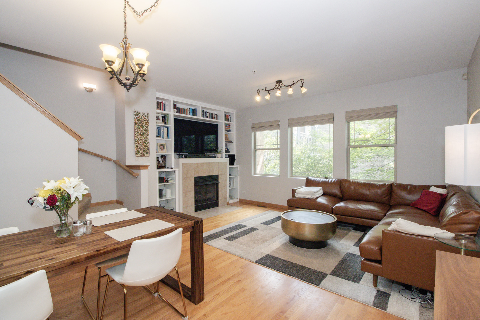 255 SOUTH Boulevard 19