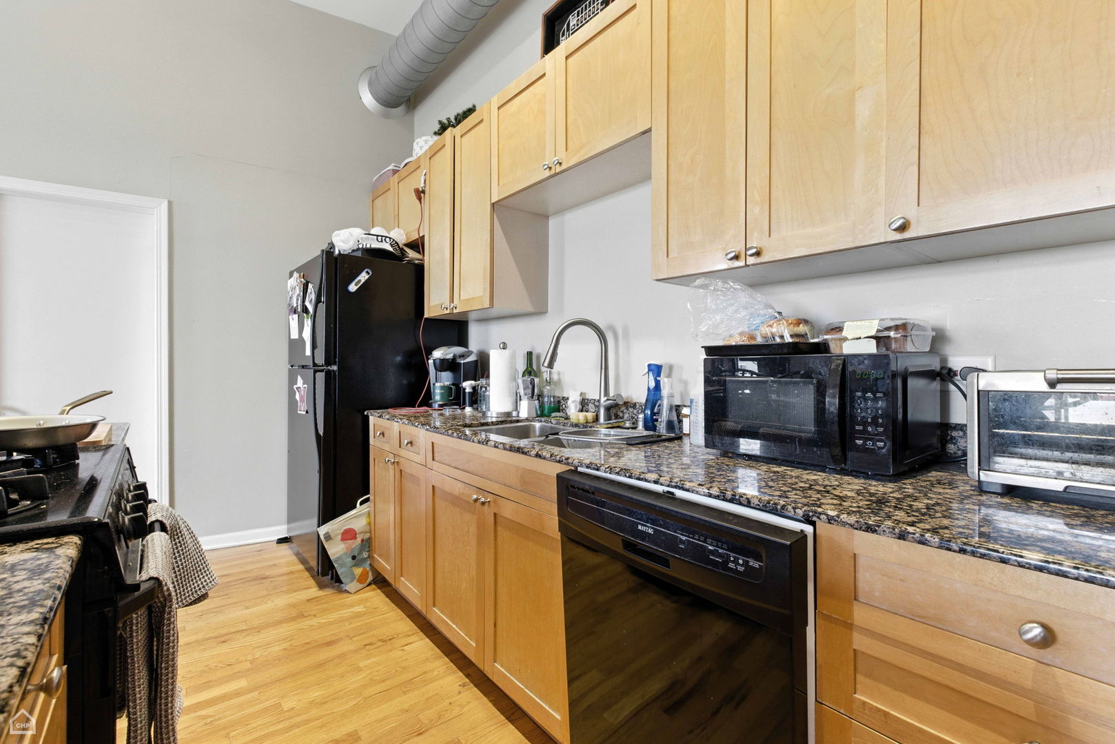 1735 W Diversey Parkway 505