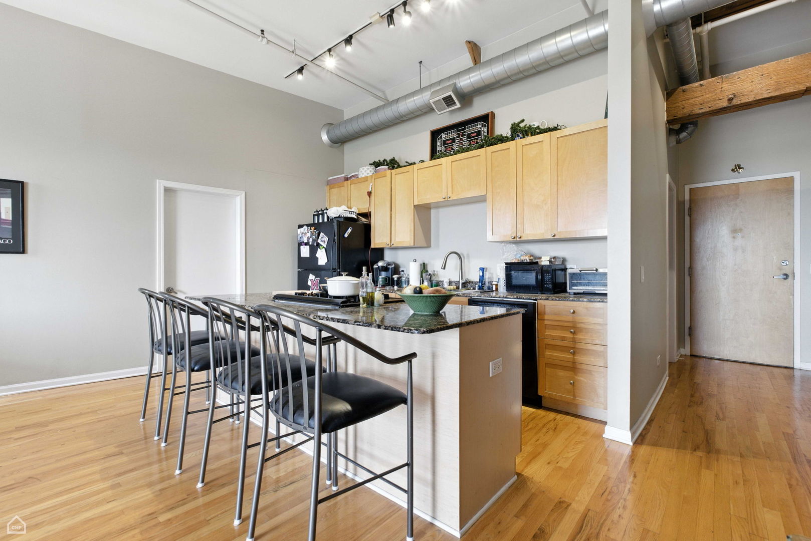 1735 W Diversey Parkway 505