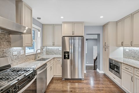 Tiny photo for 250 N Irving Avenue, Hillside, IL 60162 (MLS # 12591096)