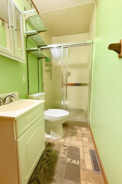 Tiny photo for 760 Cumberland Street, Hoffman Estates, IL 60169 (MLS # 12533822)