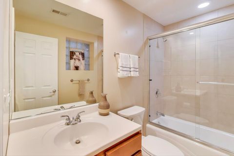 Tiny photo for 2449 W LOGAN Boulevard #1F, Chicago, IL 60647 (MLS # 12498242)