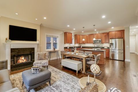 Tiny photo for 2449 W LOGAN Boulevard #1F, Chicago, IL 60647 (MLS # 12498242)