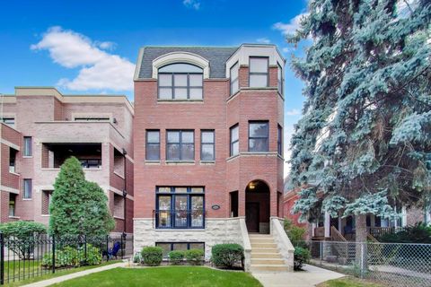Photo of 2449 W LOGAN Boulevard #1F, Chicago, IL 60647 (MLS # 12498242)