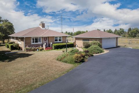 Tiny photo for 29428 E 500 North Road, Leroy, IL 61752 (MLS # 12574279)