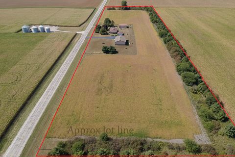 Tiny photo for 29428 E 500 North Road, Leroy, IL 61752 (MLS # 12574279)