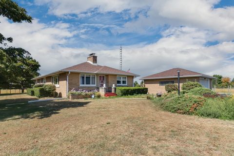 Tiny photo for 29428 E 500 North Road, Leroy, IL 61752 (MLS # 12574279)