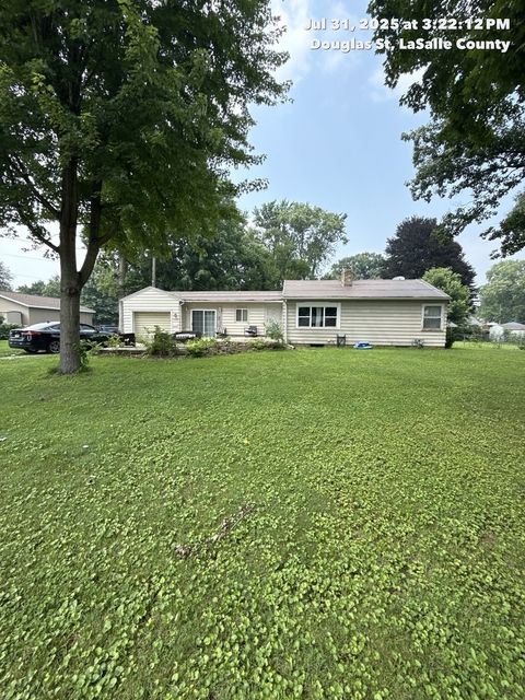 Photo of 1006 Douglas Street, Ottawa, IL 61350 (MLS # 12493847)