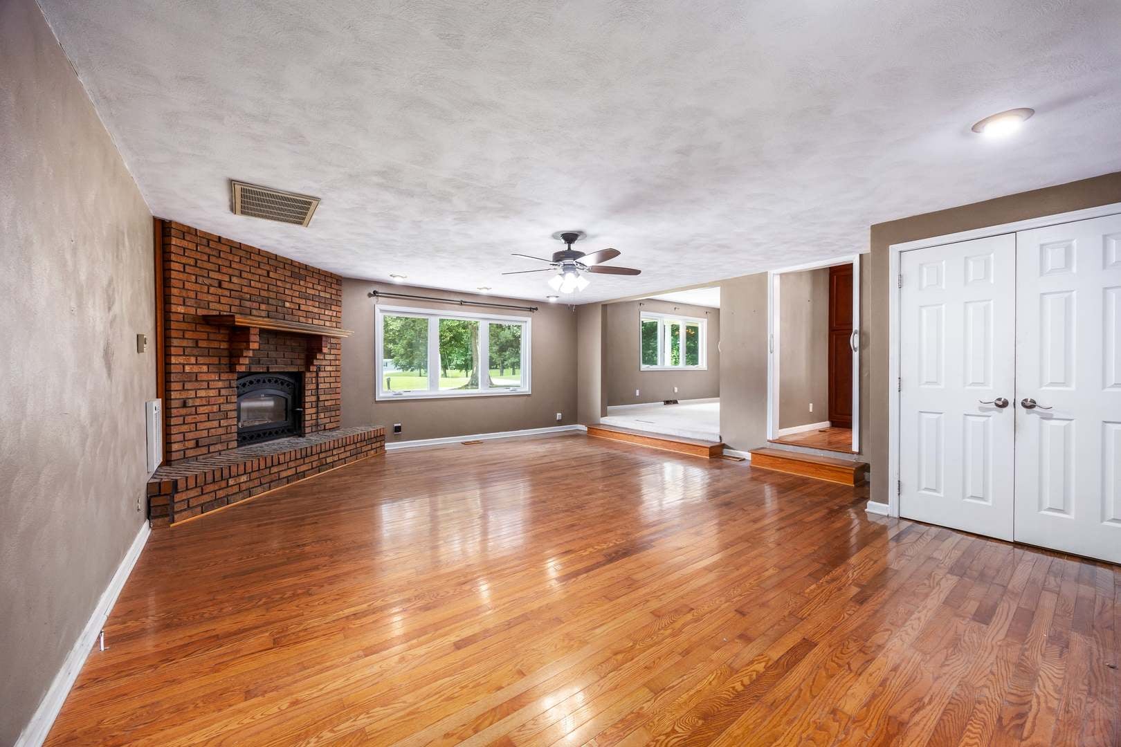 4022 Landmark Road