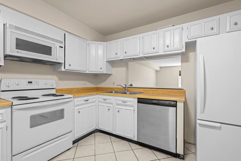 Tiny photo for 1265 N Sterling Avenue #204, Palatine, IL 60067 (MLS # 12789765)