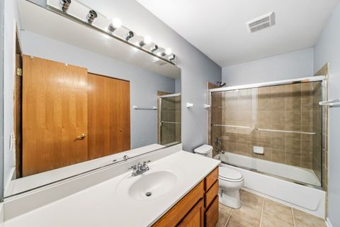 Tiny photo for 1034 Orchard Pond Court, Lake Zurich, IL 60047 (MLS # 12572318)