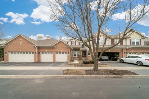 3 beds bed, 3.5 baths bath property at 1034 orchard pond court, lake zurich, IL 60047