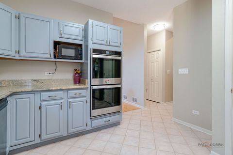 Tiny photo for 3 Dartmouth Court, Lincolnshire, IL 60069 (MLS # 12489301)