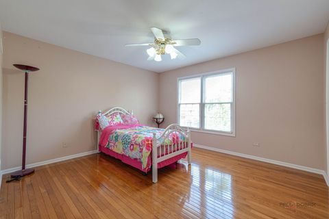 Tiny photo for 3 Dartmouth Court, Lincolnshire, IL 60069 (MLS # 12489301)