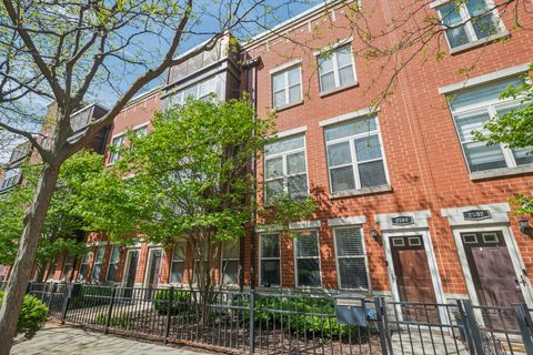 2504 S Calumet Avenue Chicago IL 60616
