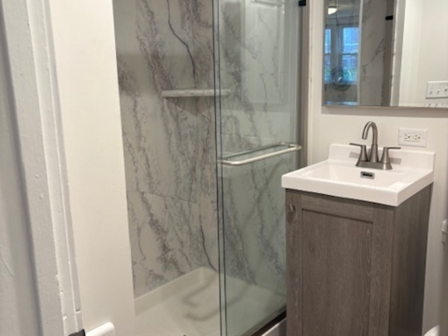 Forest Park, Illinois 60130, United States, 1 Bedroom Bedrooms, ,1 BathroomBathrooms,Residential,Active,241149