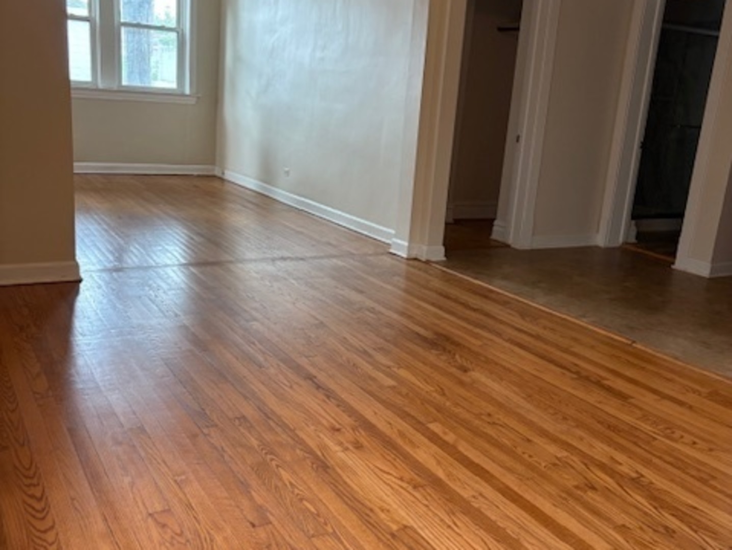 Forest Park, Illinois 60130, United States, 1 Bedroom Bedrooms, ,1 BathroomBathrooms,Residential,Active,241149