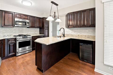 Tiny photo for 66 Copperwood Drive, Buffalo Grove, IL 60089 (MLS # 12738684)