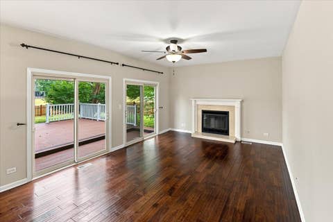 Tiny photo for 66 Copperwood Drive, Buffalo Grove, IL 60089 (MLS # 12738684)