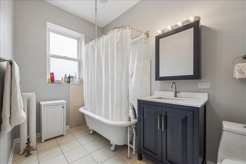 Tiny photo for 5142 S Greenwood Avenue #2, Chicago, IL 60615 (MLS # 12592044)
