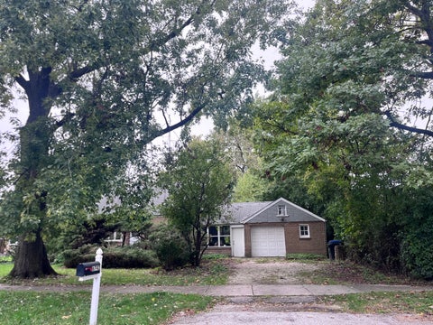Photo of 6742 S 79th Avenue, Bridgeview, IL 60455 (MLS # 12790276)