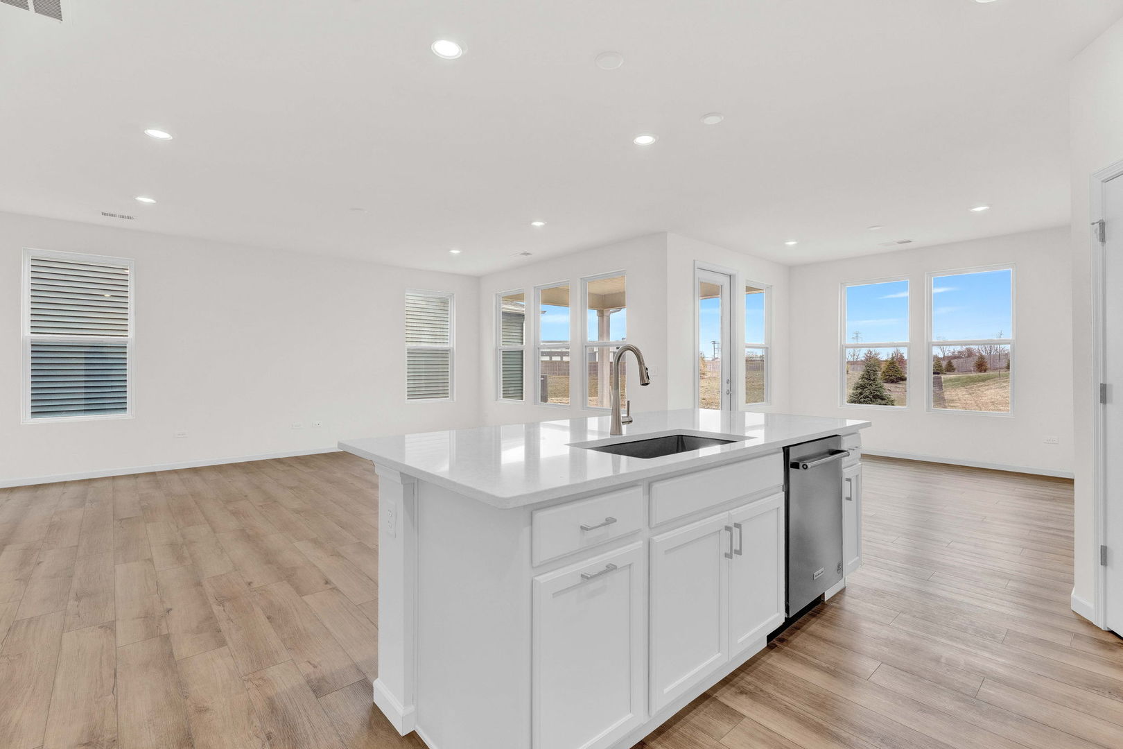 3214 Lincoln Prairie Boulevard