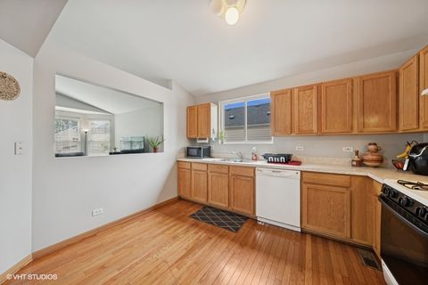 Tiny photo for 859 Symphony Drive, Aurora, IL 60504 (MLS # 12426709)