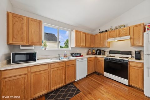 Tiny photo for 859 Symphony Drive, Aurora, IL 60504 (MLS # 12426709)