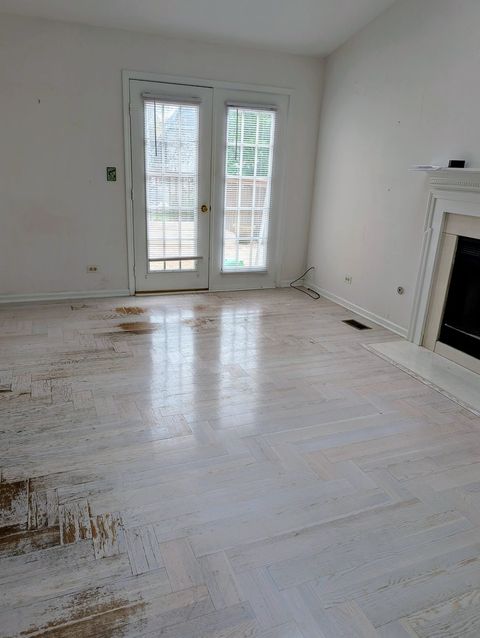 Tiny photo for 201 Bingham Circle, Mundelein, IL 60060 (MLS # 12503605)