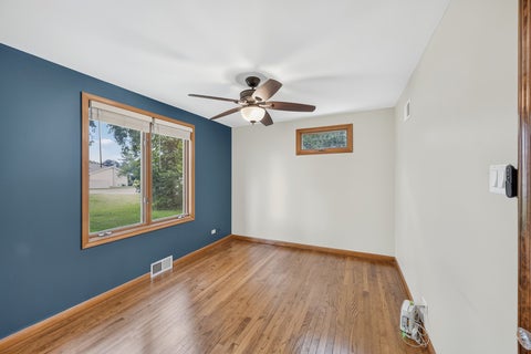 Tiny photo for 5840 S Brainard Avenue, La Grange Highlands, IL 60525 (MLS # 12782411)