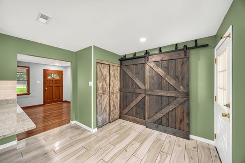 Tiny photo for 5840 S Brainard Avenue, La Grange Highlands, IL 60525 (MLS # 12782411)
